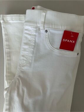 SPANX Women's White Pull On Straight Leg Jeans Size Small NWT